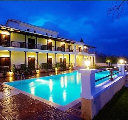 Guesthouse Michobeis Kamarína Dış mekan fotoğraf