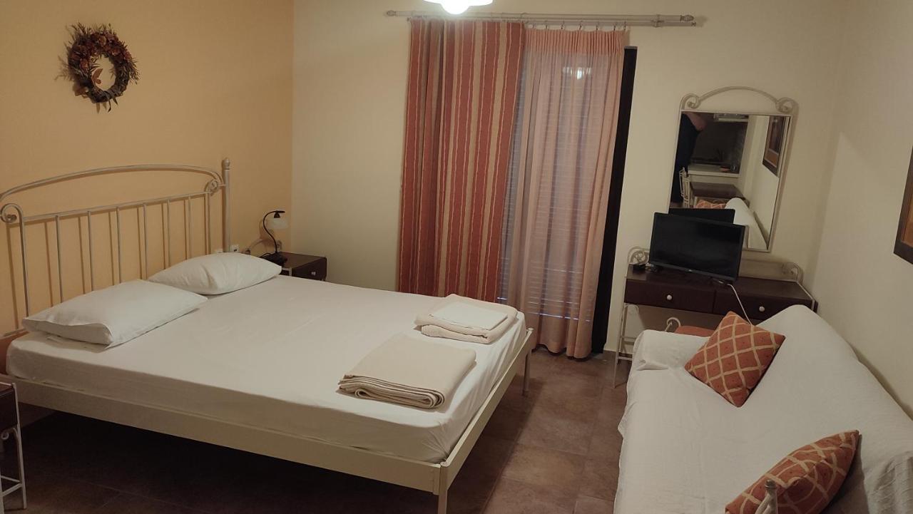 Guesthouse Michobeis Kamarína Dış mekan fotoğraf